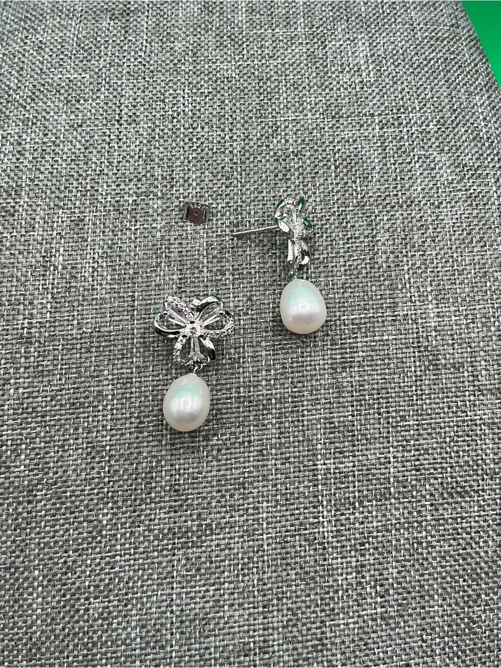 Pearl Drop Stud Earrings - S925 Silver plated